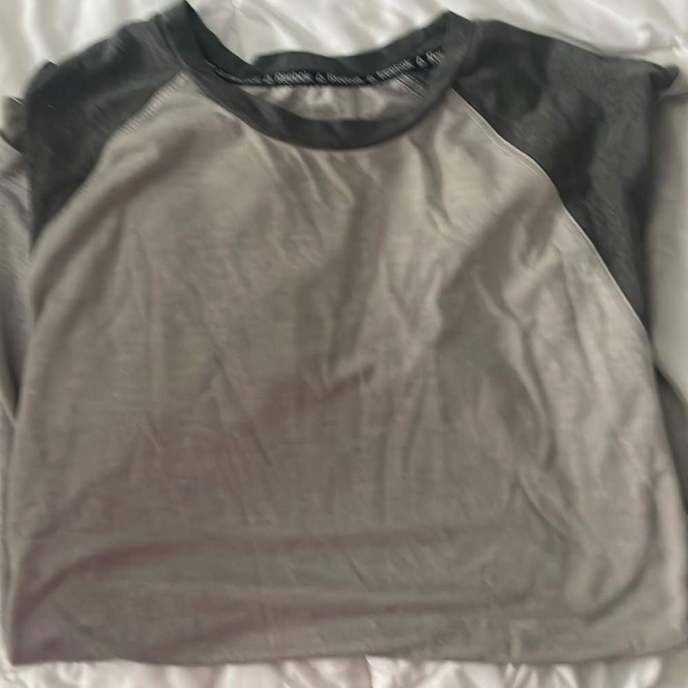 Mens size large t-shirt